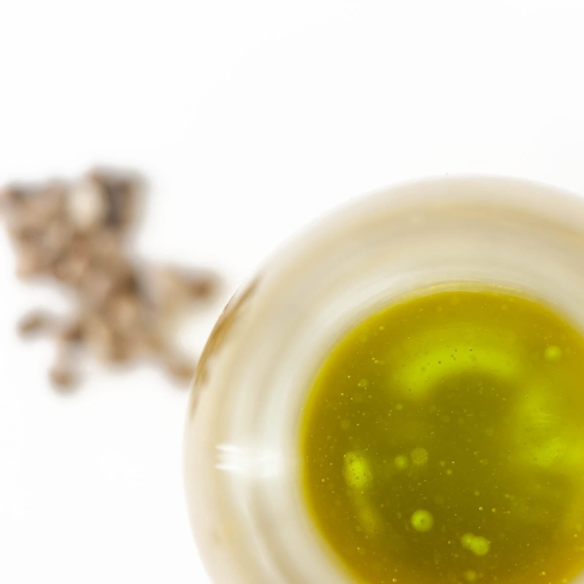 PEC_Pckshot_Ali-Huile-4.jpg Pure Extract CBD - Olie